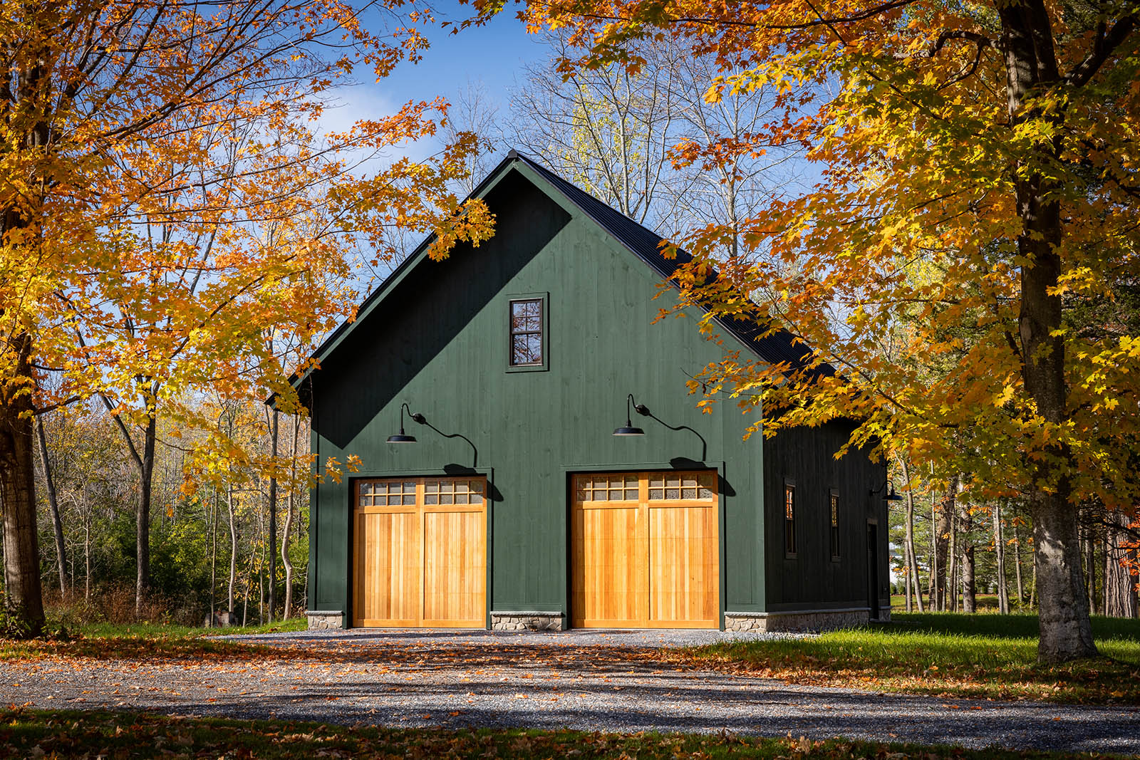 Timber Frame Garage/Barn in Shelburne, VT