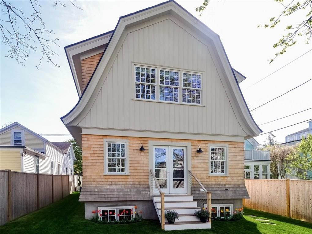 Timber Frame Carriage House with Gambrel Roof in Newport, RI